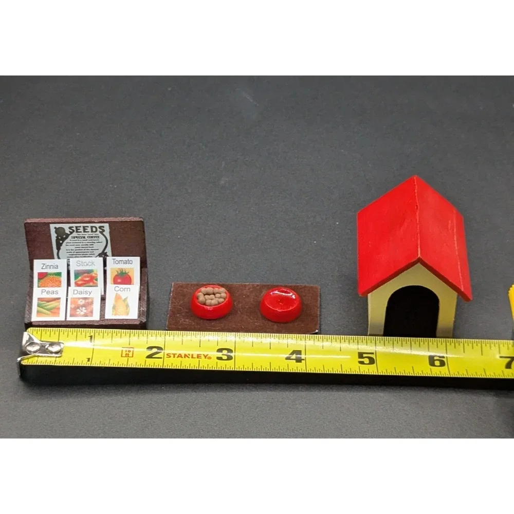 Miniatures Miscellaneous Grab Bag Stove Seed Display‎ Dog House Dog Bowls